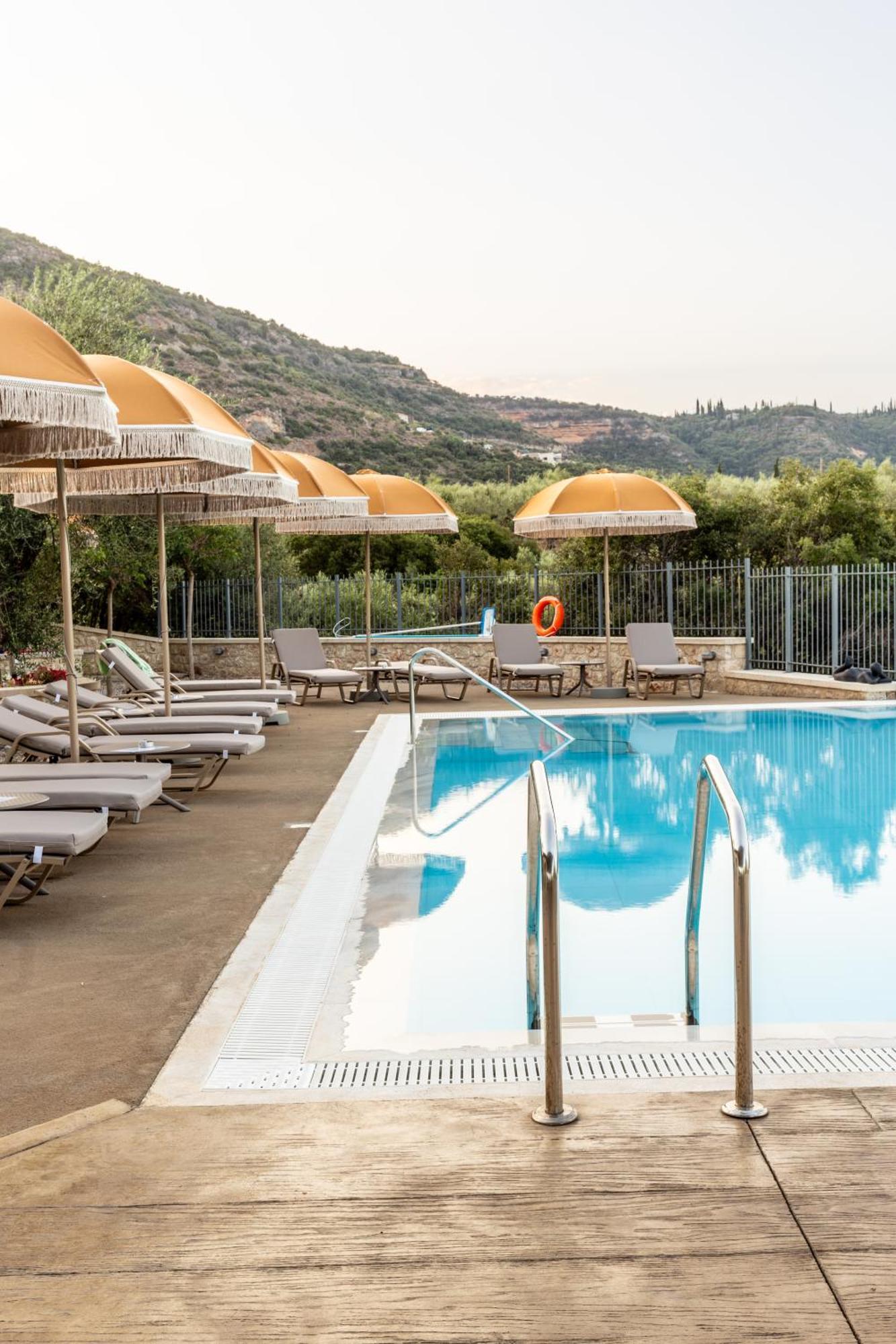 Olympia Zervea Studios With Pool - Apartment Кардамілі Екстер'єр фото